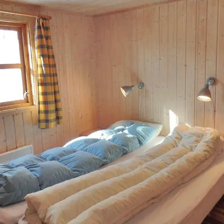 別荘 5 Bedroom Gorgeous In ヤイロ